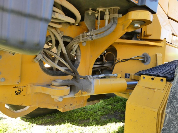 2020-deere-670gp-image-11