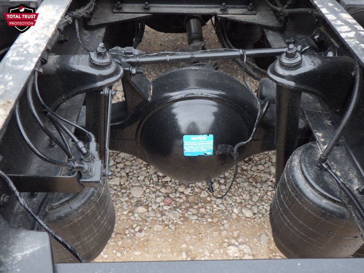 2022-kenworth-t680-image-10