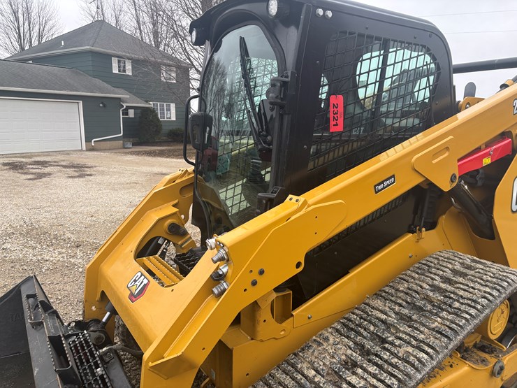 2023-caterpillar-289d3-image-7