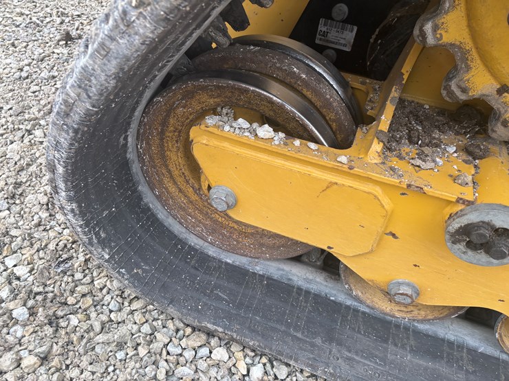 2023-caterpillar-289d3-image-68