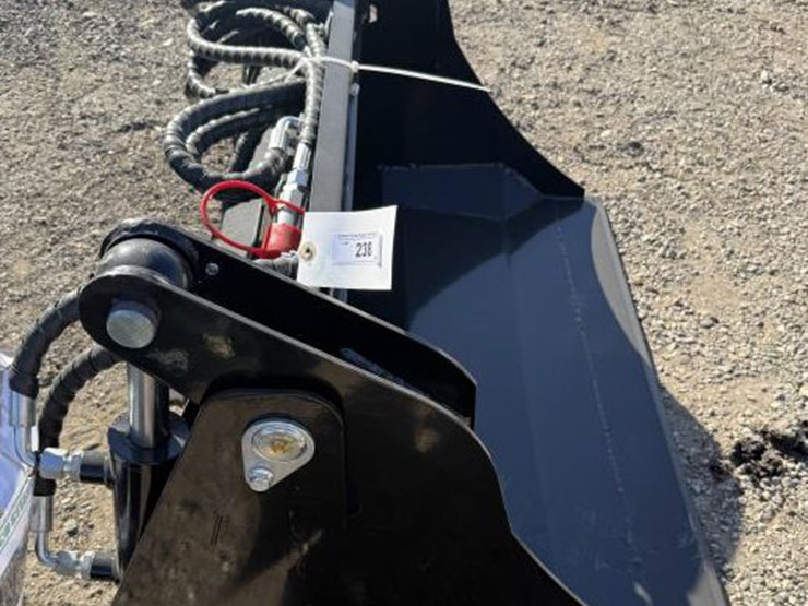 #238-•-mini-skid-steer-4-in-1-bucket-image-2