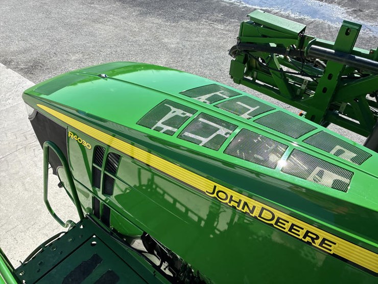 2018-john-deere-r4030-image-66