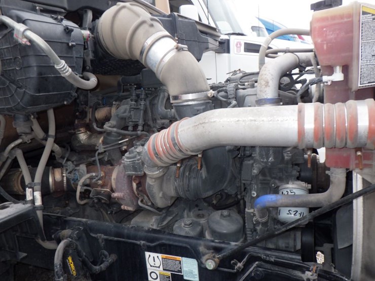 2022-kenworth-t680-image-25