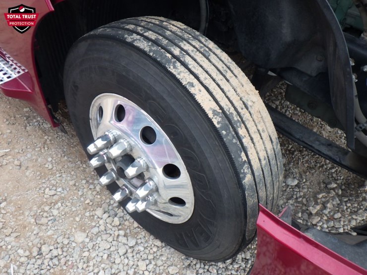 2024-volvo-vnl-300-image-23