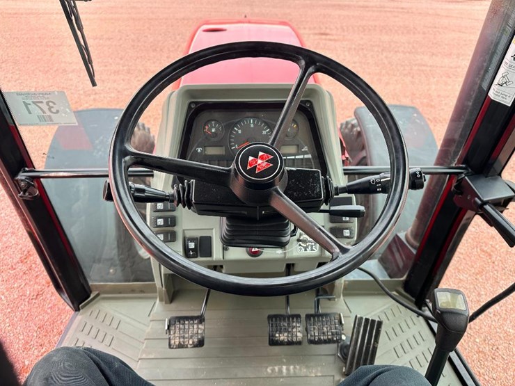 massey-ferguson-8160-image-56