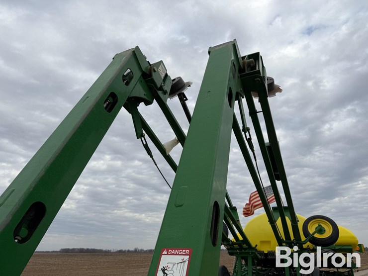 2012-john-deere-1770nt-ccs-image-16