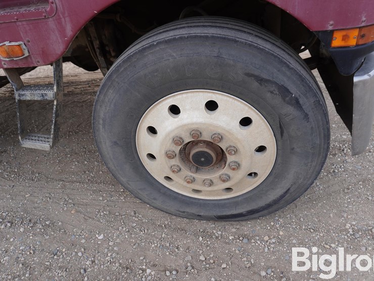 1988-peterbilt-362-image-18