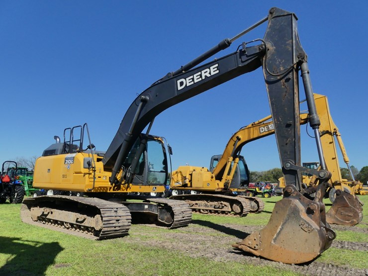 deere-210g-lc-image-1