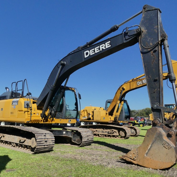 DEERE 210G LC