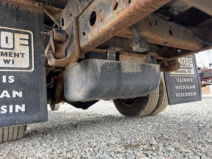 2006-chevrolet-3500-image-30