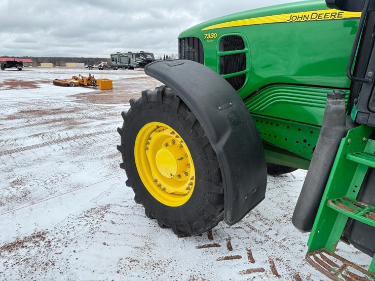 john-deere-7330-premium-image-14