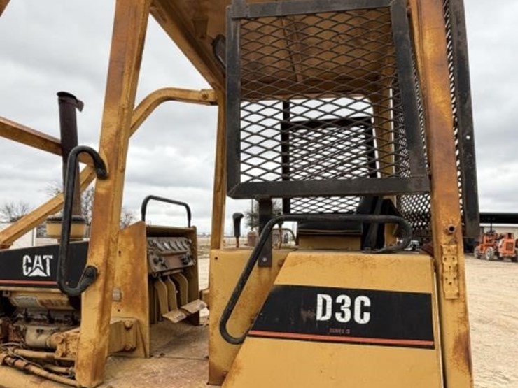 caterpillar-d3c-image-10
