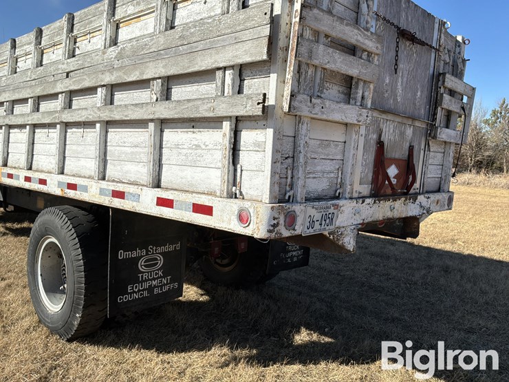 1979-ford-700-image-20