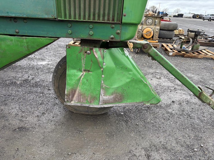 1989-john-deere-6000-image-21