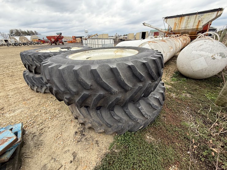 new-holland-8670-image-1