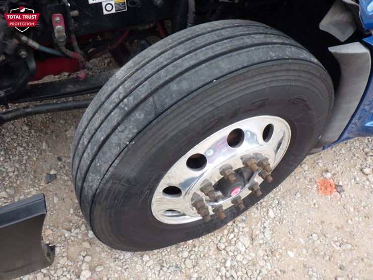 2022-peterbilt-579-image-24