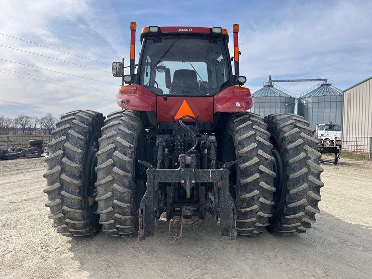 case-ih-magnum-370-cvt-image-4