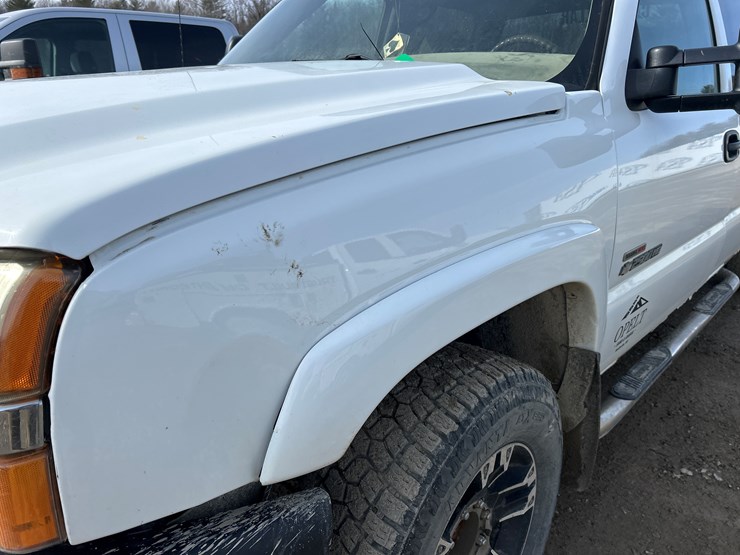 2006-chevrolet-2500-image-9