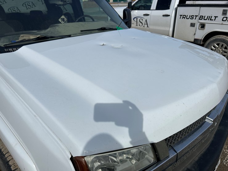 2006-chevrolet-2500-image-14