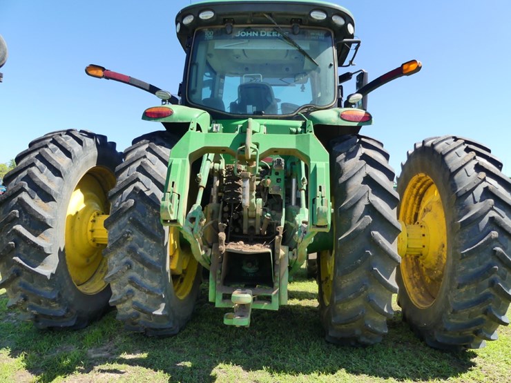 john-deere-8320r-image-5