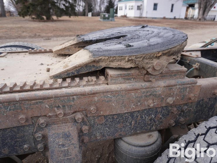 1988-peterbilt-362-image-14