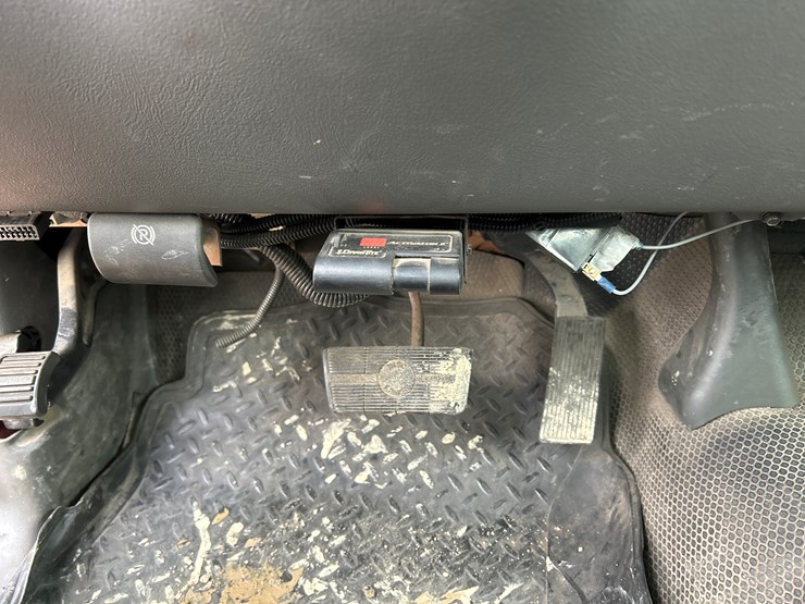 2006-chevrolet-3500-image-50