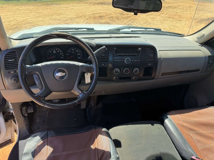 2008-chevrolet-silverado-1500-image-11