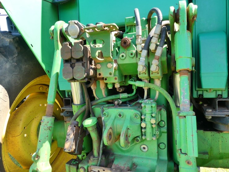 john-deere-6320-image-6