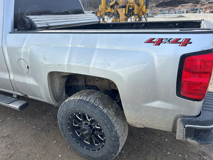2018-chevrolet-2500-image-22