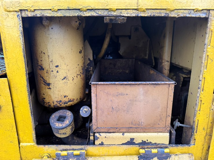 caterpillar-977l-image-25