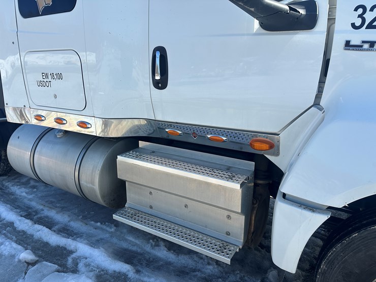 2017-international-lt-image-12