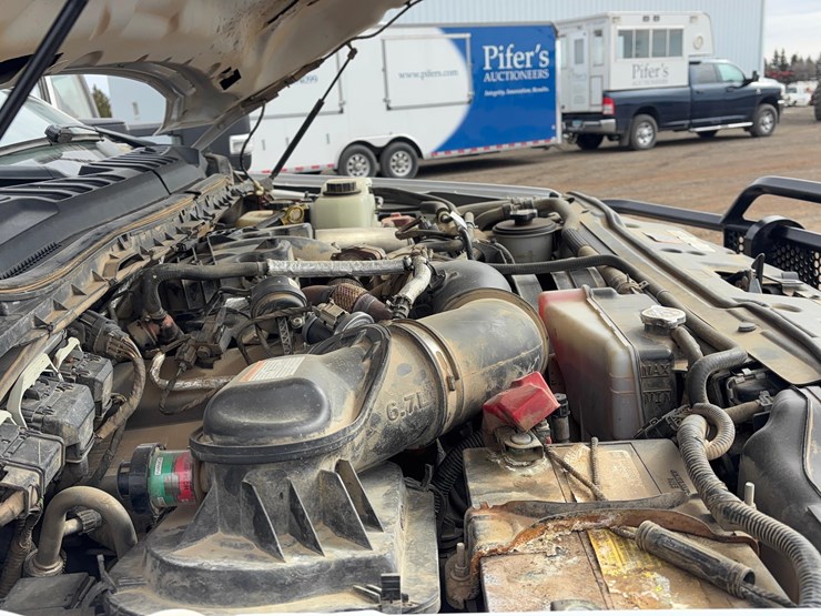 2019-ford-f550-image-19