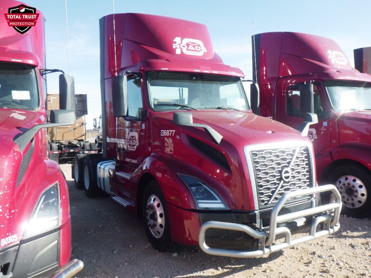 2022-volvo-vnl-300-image-3