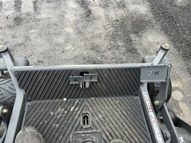 2023-spartan-srt-xde-zero-turn-mower-image-23