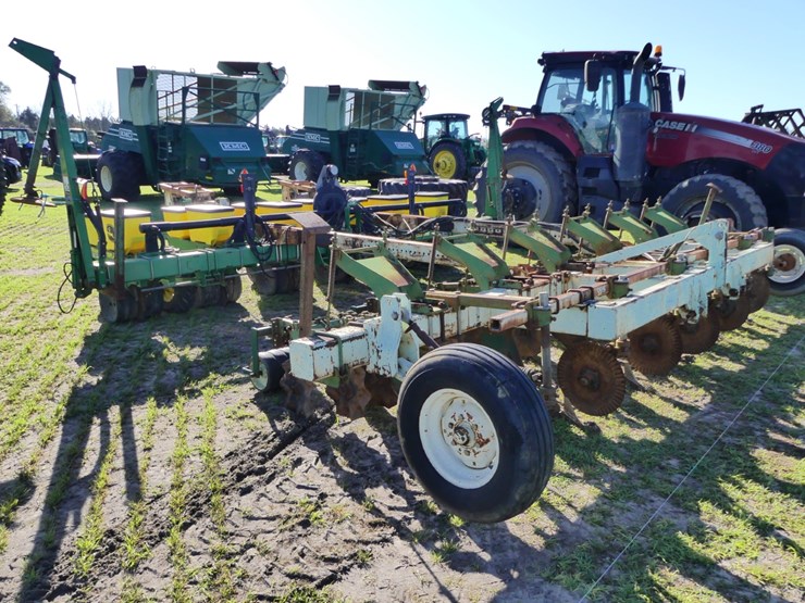 john-deere-1700-image-2