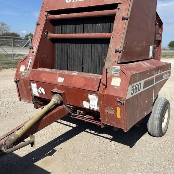 L2 - Heston 560 Baler