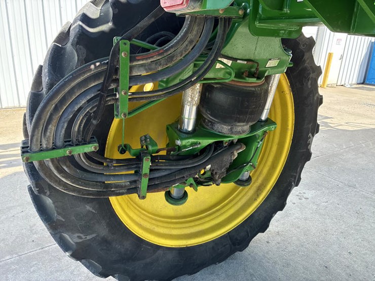 2018-john-deere-r4030-image-60