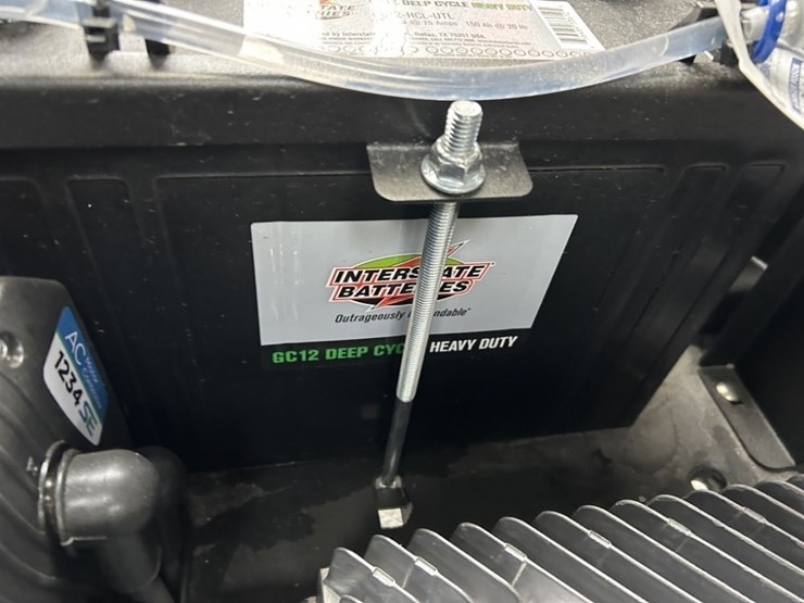 2024-envy-nv4-electric-golf-cart-image-27