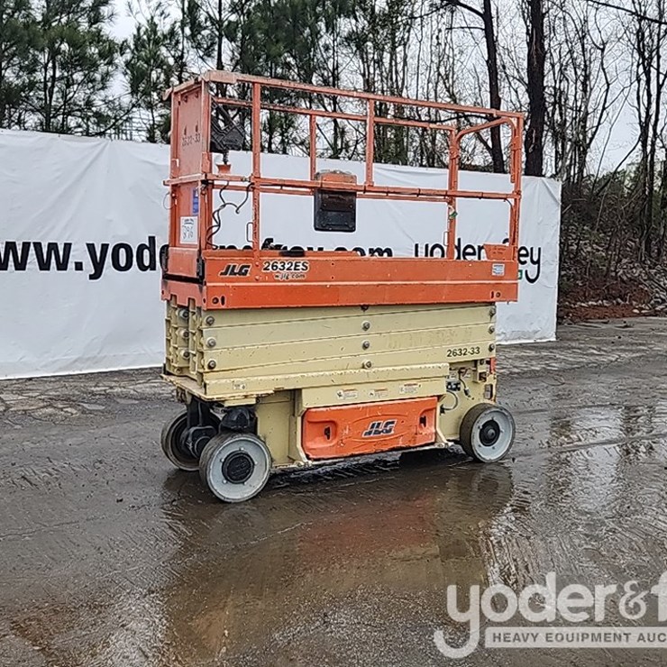 2016 JLG 2632ES