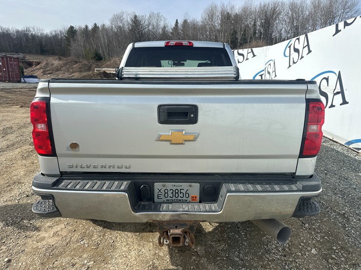 2018-chevrolet-2500-image-4