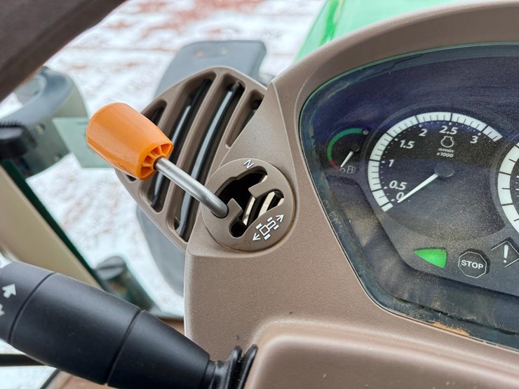 john-deere-7330-premium-image-67