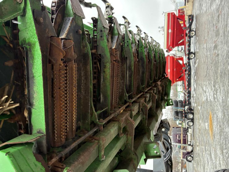 2008-john-deere-608c-image-24