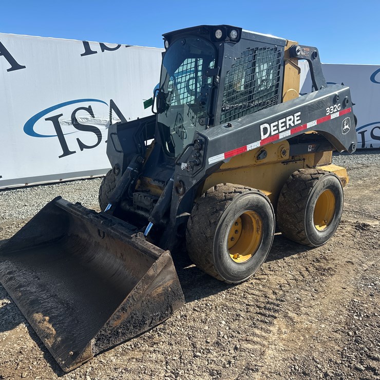 DEERE 332G