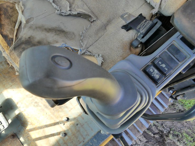 deere-210g-lc-image-15