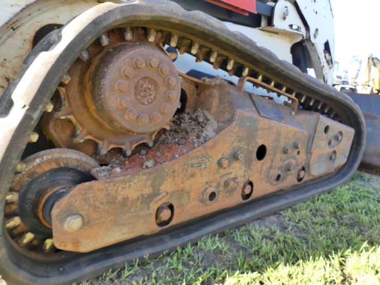 2013-bobcat-t190-image-7