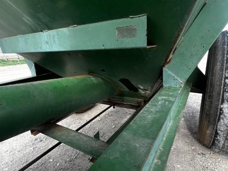john-deere-1210-image-12