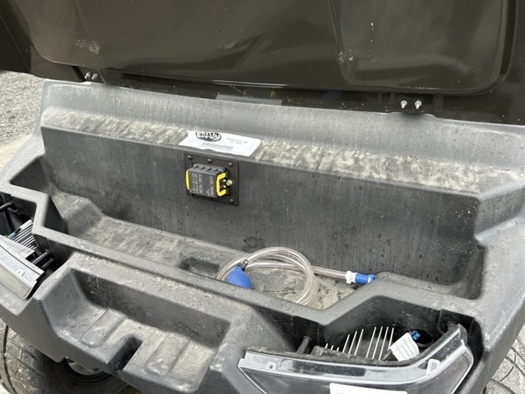 2024-envy-nv4-electric-golf-cart-image-22