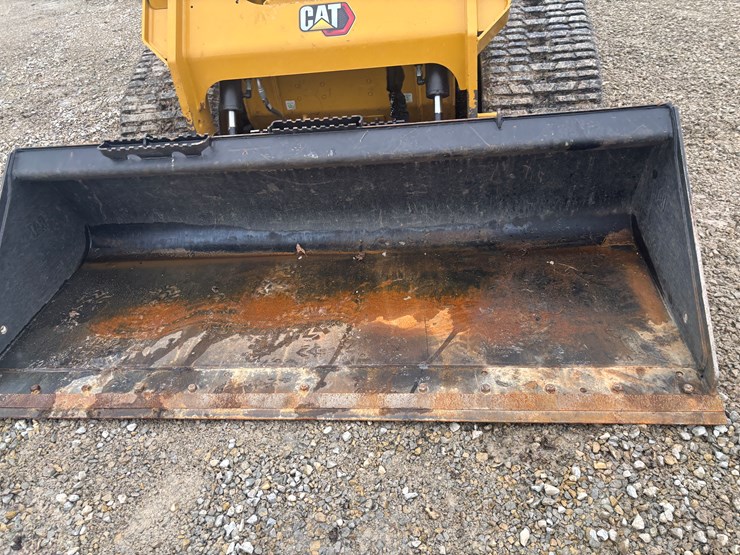 2023-caterpillar-289d3-image-54