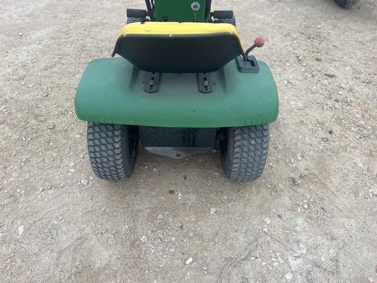 john-deere-108-image-4