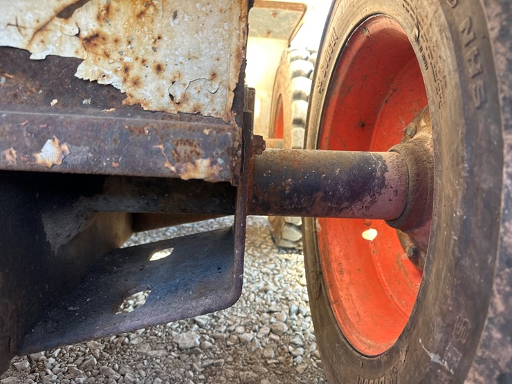 bobcat-742b-image-50